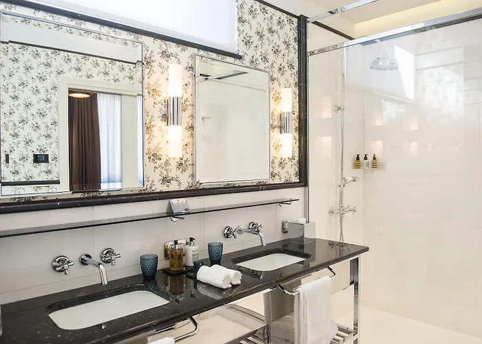 Vilon - Small Luxury Of The World Rzym