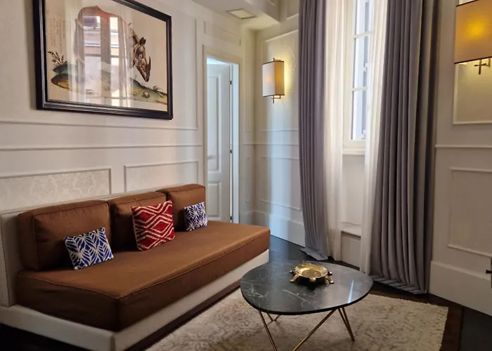 Vilon - Small Luxury Of The World 5*